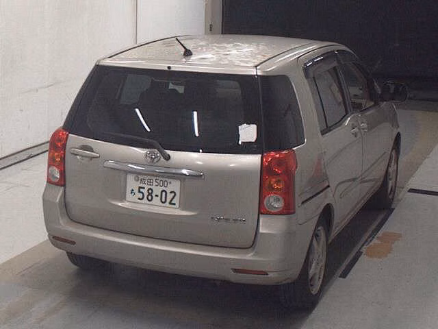 TOYOTA RAUM