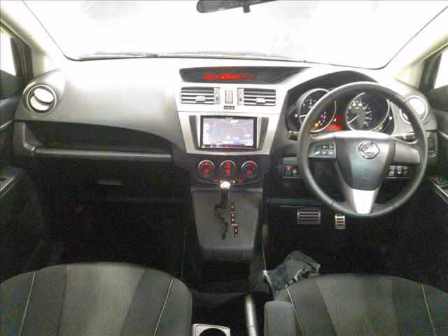 NISSAN LAFESTA
