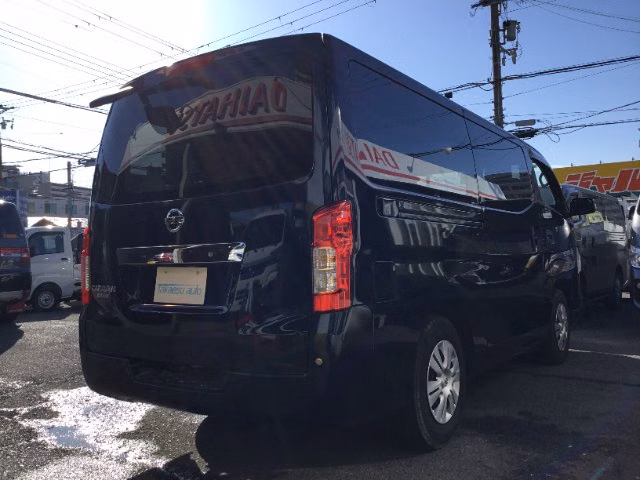 NISSAN NV350 CARAVAN