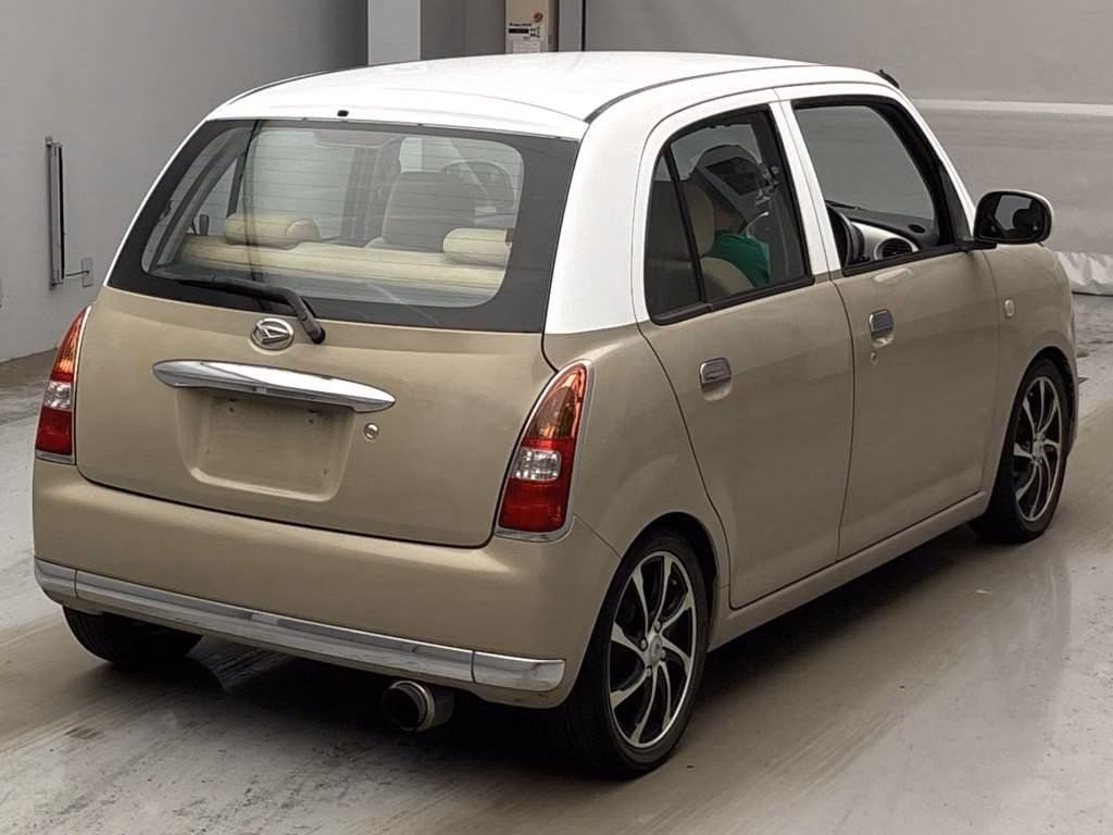 DAIHATSU MIRA GINO