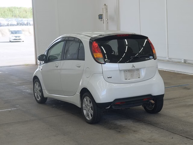 MITSUBISHI I