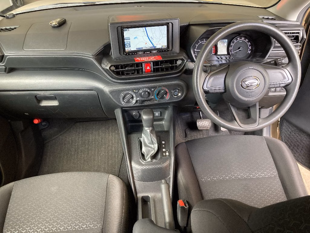 DAIHATSU ROCKY
