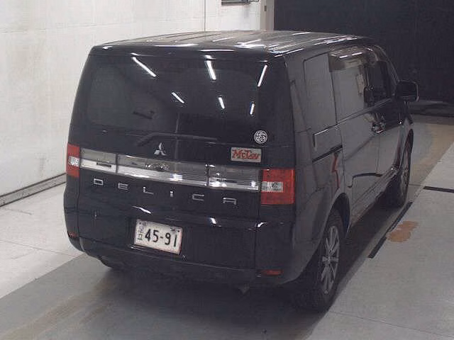 MITSUBISHI DELICA D:5