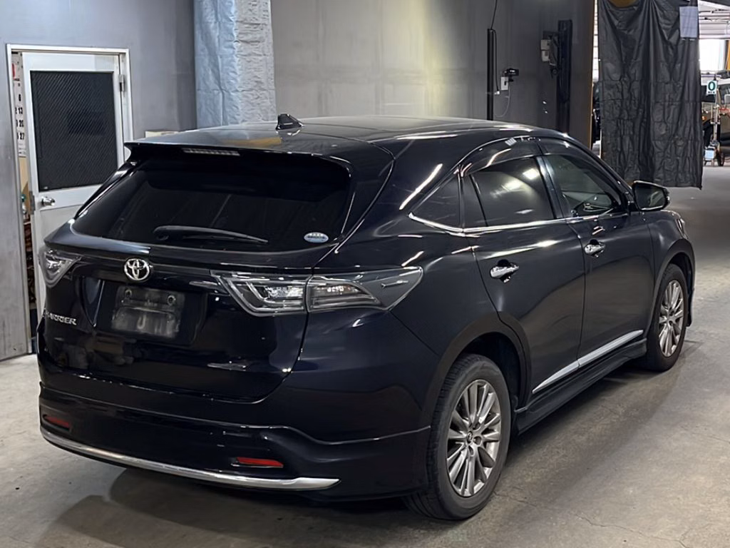 TOYOTA HARRIER