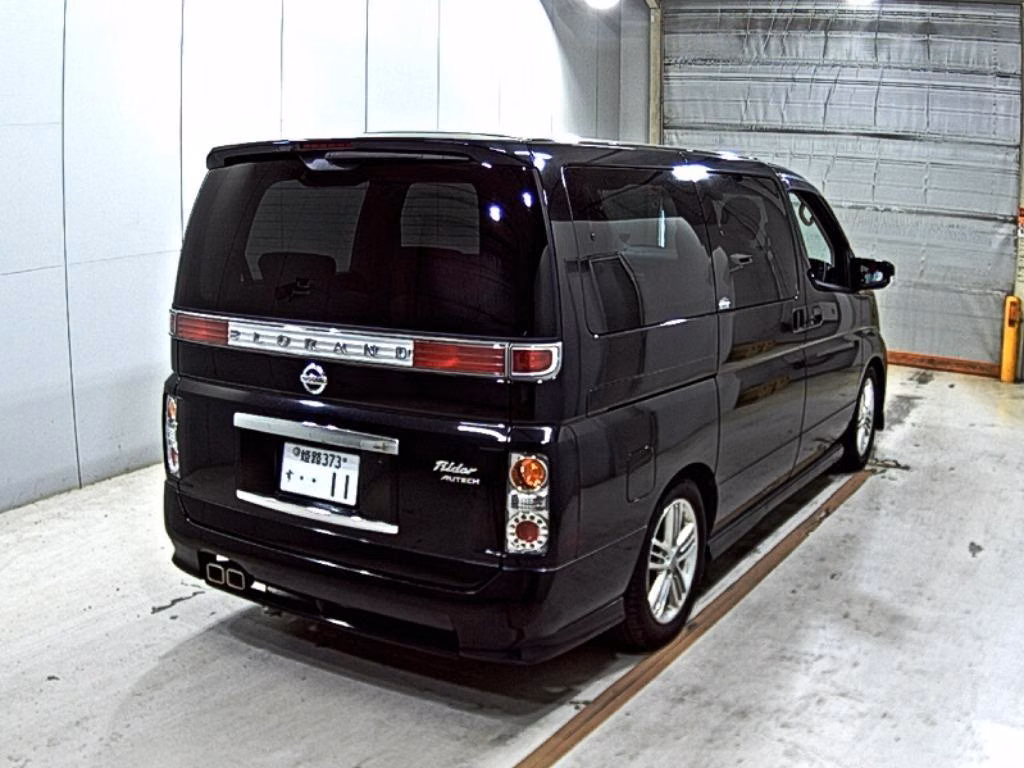 NISSAN ELGRAND