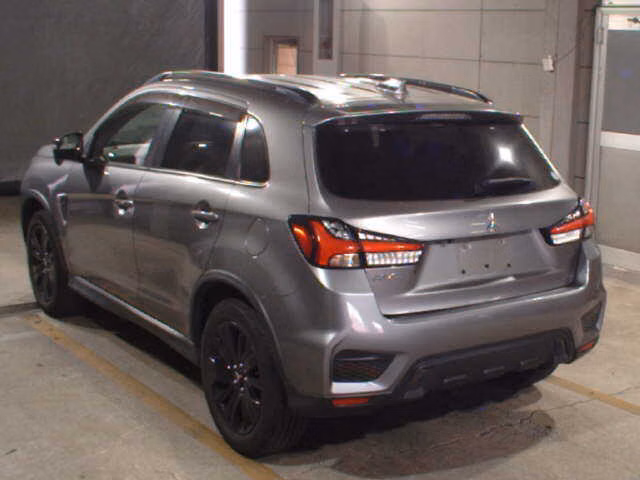 MITSUBISHI RVR