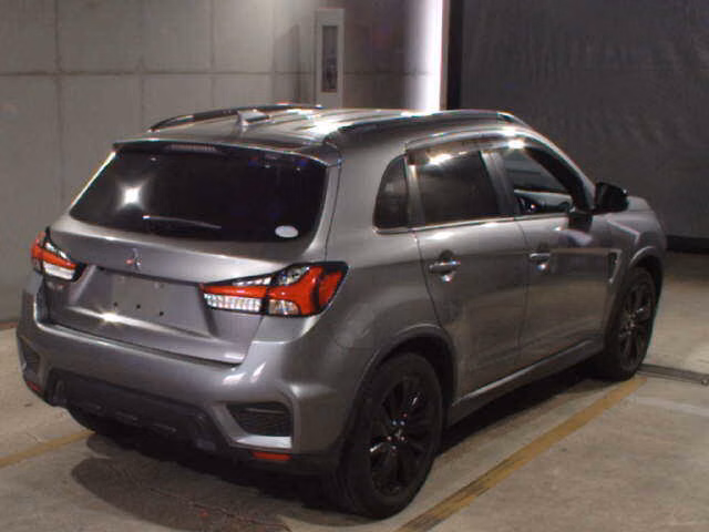 MITSUBISHI RVR