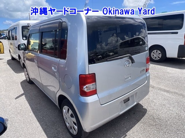 DAIHATSU MOVE CONTE