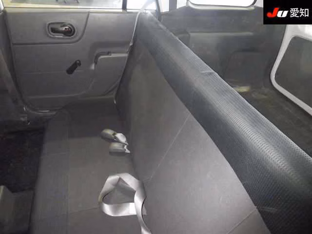 MAZDA FAMILIA