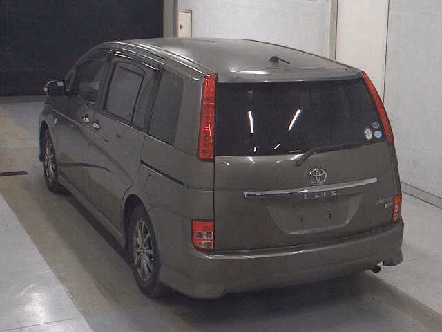 TOYOTA ISIS