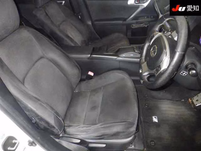 LEXUS CT200H