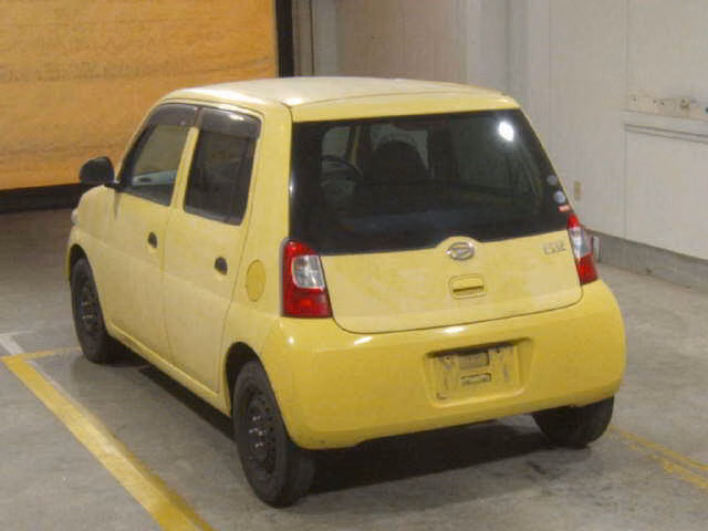 DAIHATSU ESSE