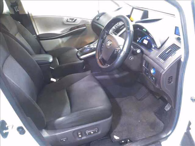 TOYOTA SAI