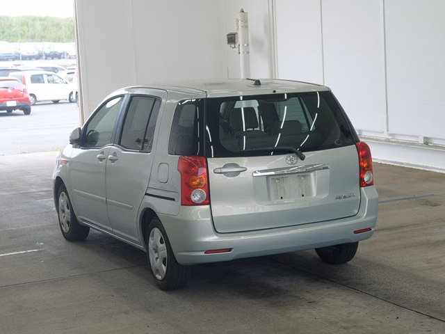 TOYOTA RAUM
