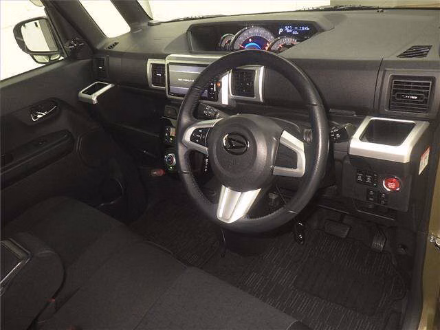 DAIHATSU WAKE