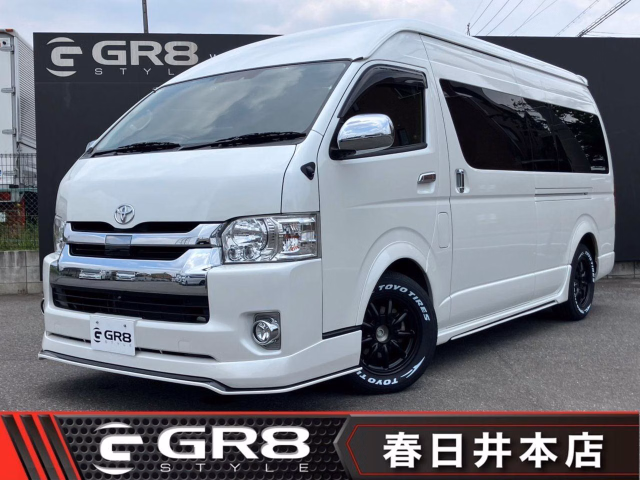 TOYOTA HIACE