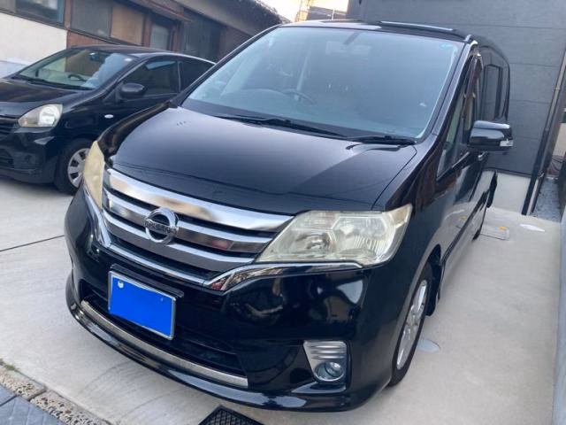 NISSAN SERENA