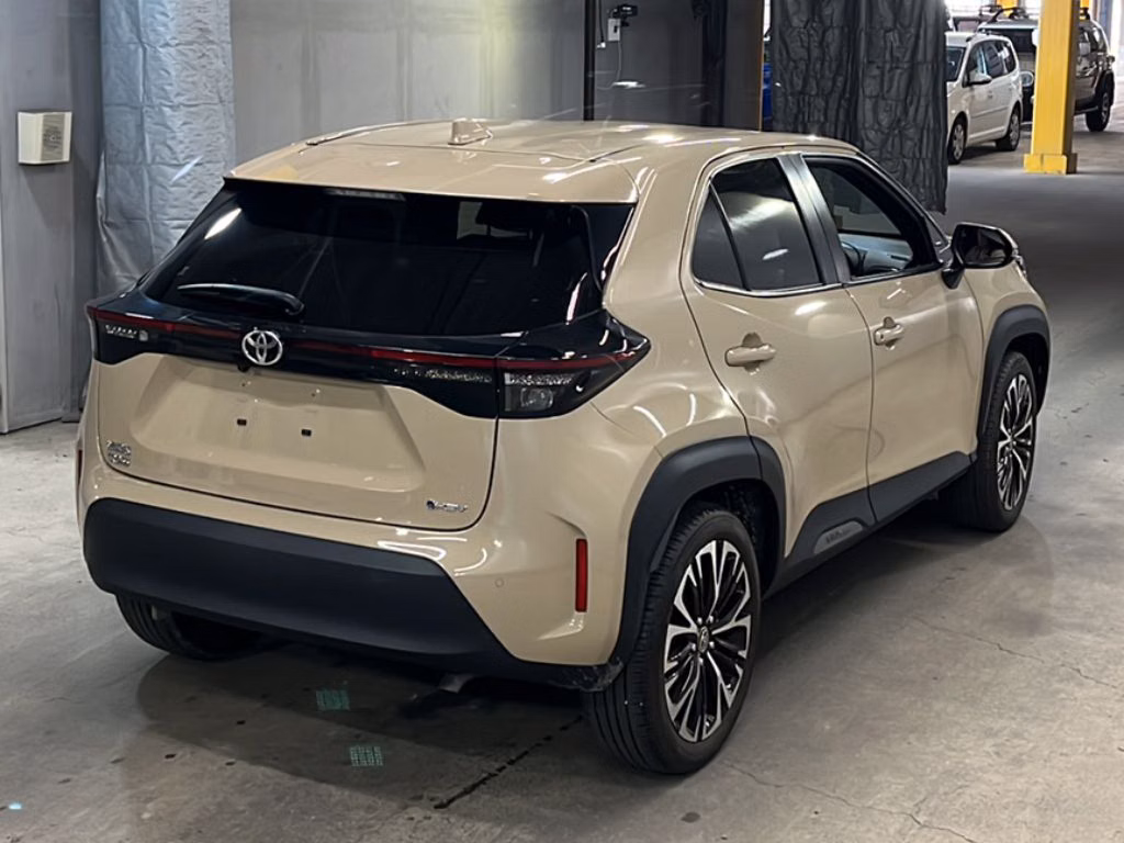 TOYOTA YARIS CROSS