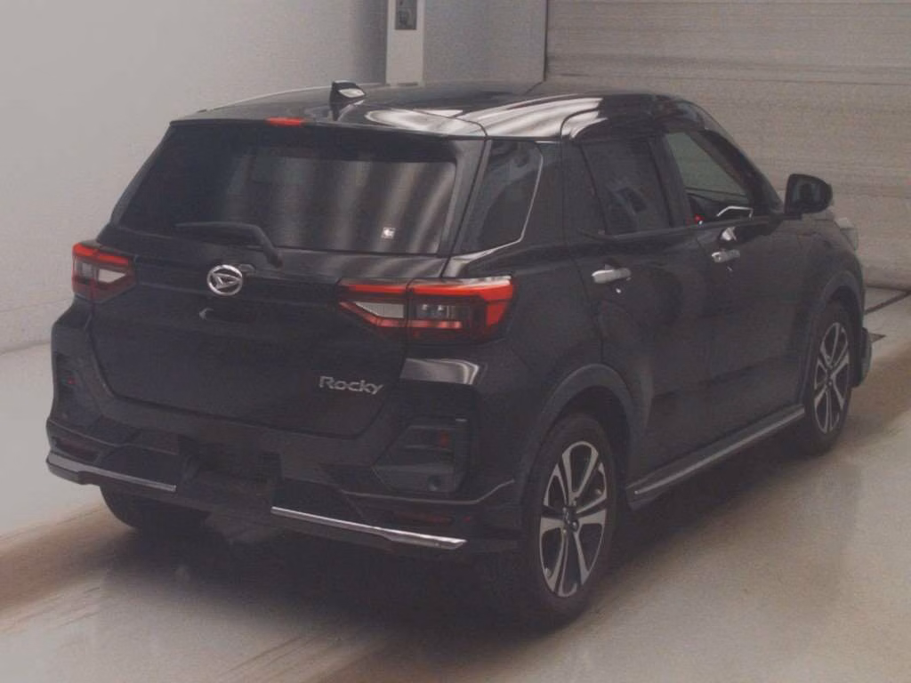 DAIHATSU ROCKY