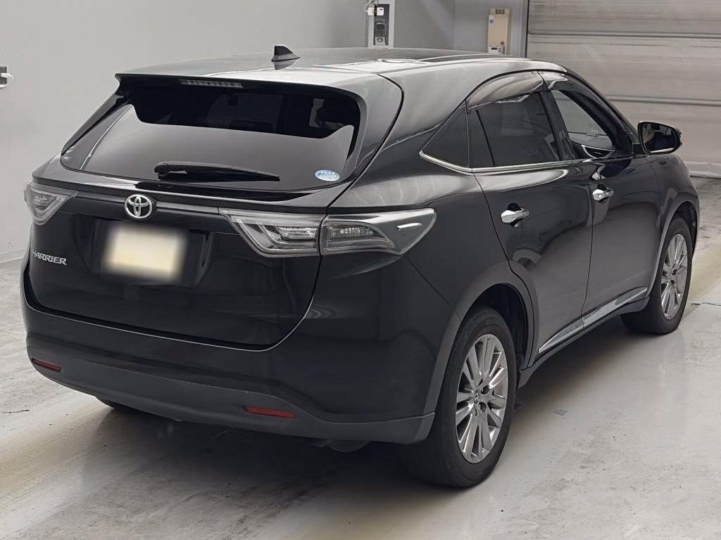 TOYOTA HARRIER