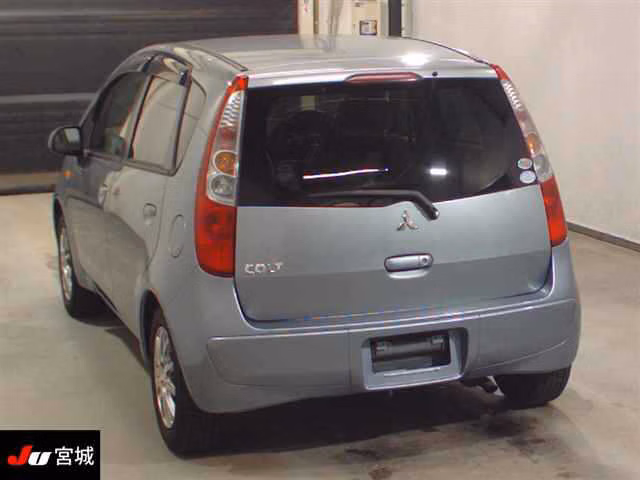 MITSUBISHI COLT