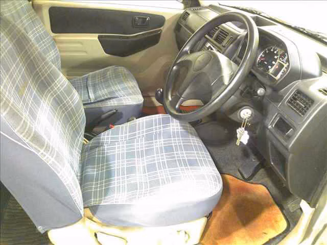 MITSUBISHI PAJERO MINI