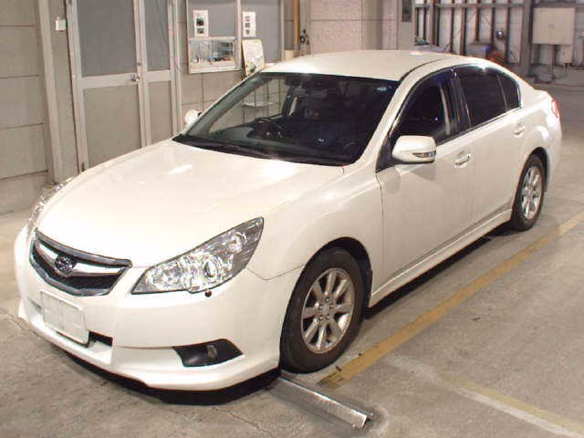SUBARU LEGACY B4