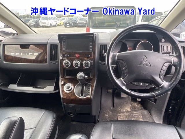MITSUBISHI DELICA D:5
