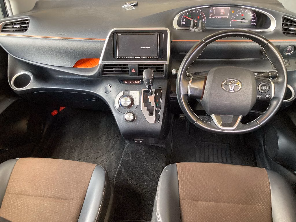 TOYOTA SIENTA