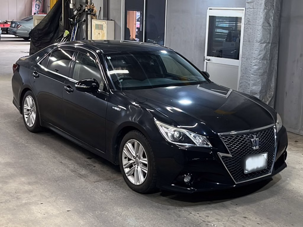 TOYOTA CROWN