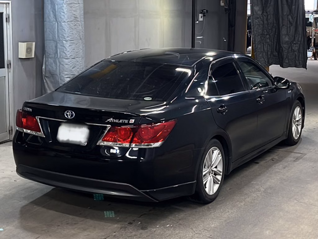TOYOTA CROWN