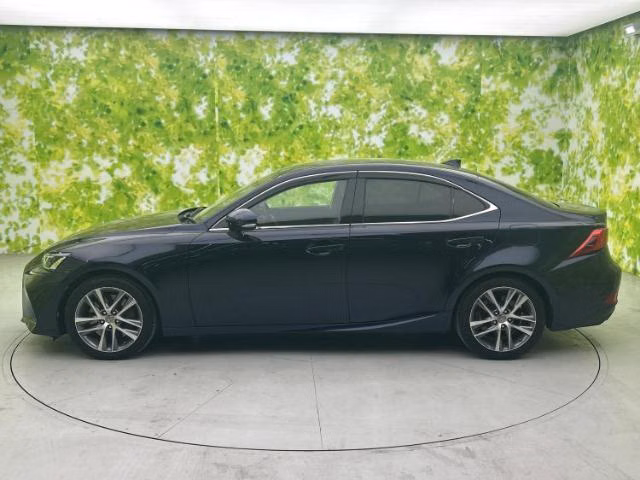 LEXUS IS300
