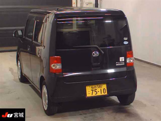 DAIHATSU MOVE CONTE