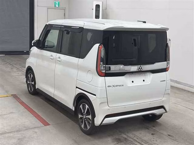 MITSUBISHI EK SPACE