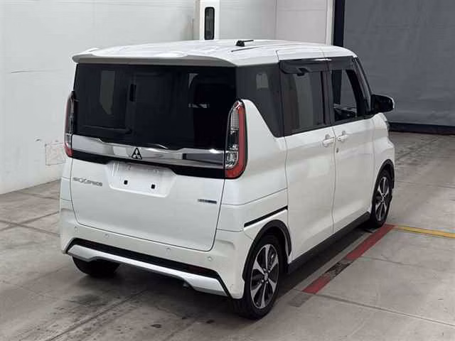 MITSUBISHI EK SPACE