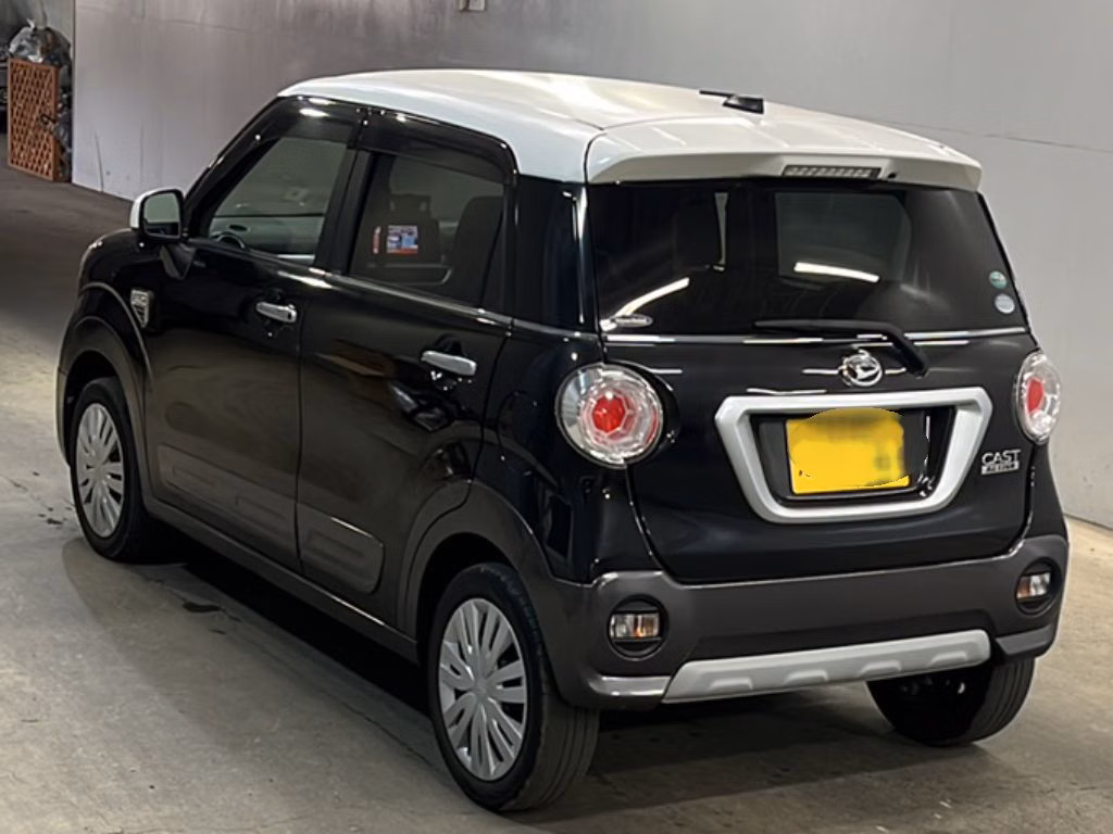 DAIHATSU CAST