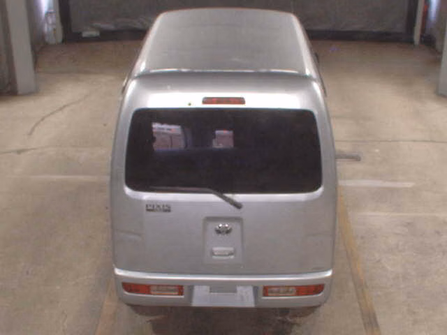 TOYOTA PIXIS VAN