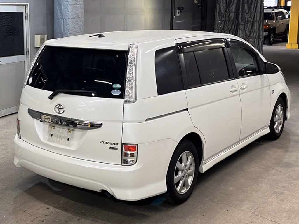 TOYOTA ISIS