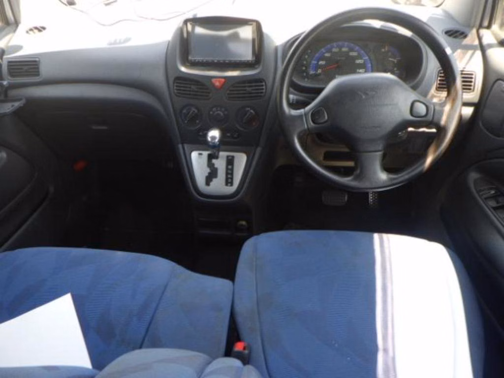 DAIHATSU MAX