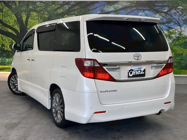 TOYOTA ALPHARD