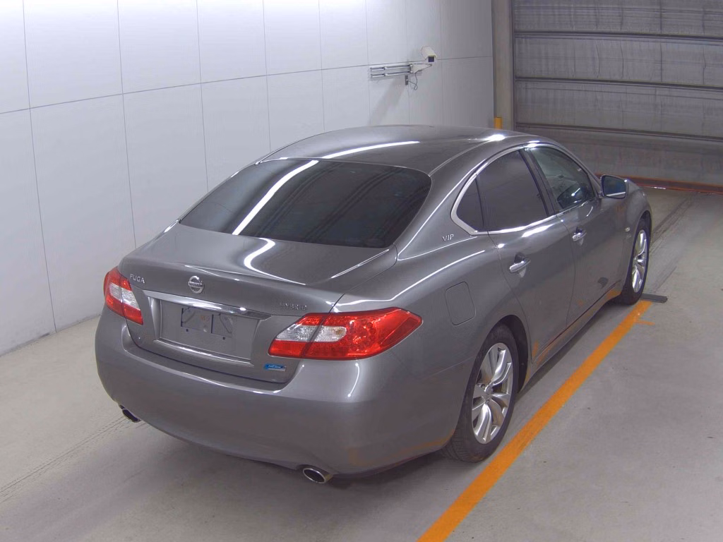 NISSAN FUGA