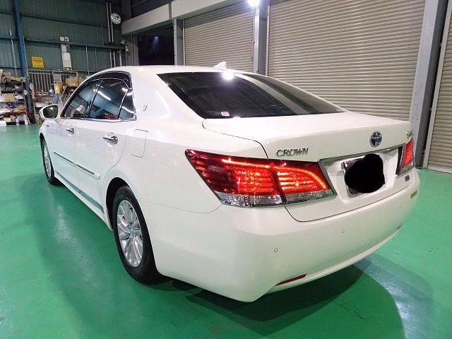 TOYOTA CROWN