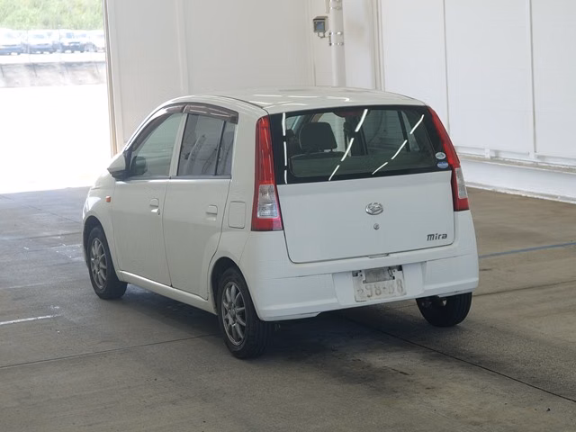 DAIHATSU MIRA