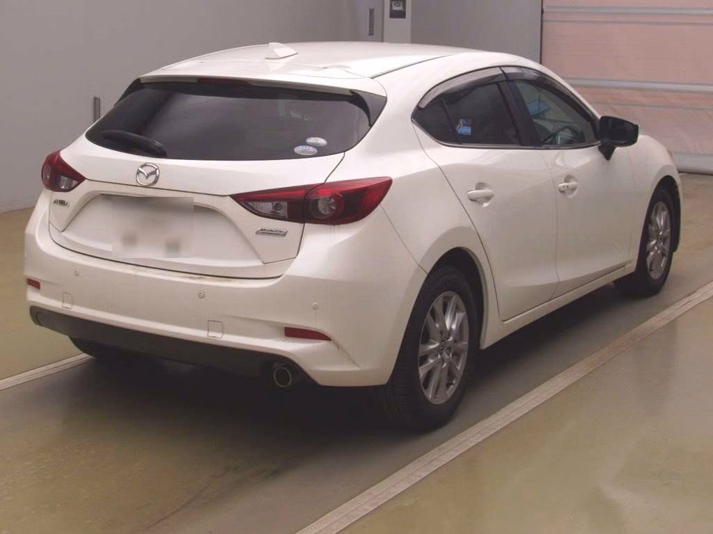MAZDA AXELA