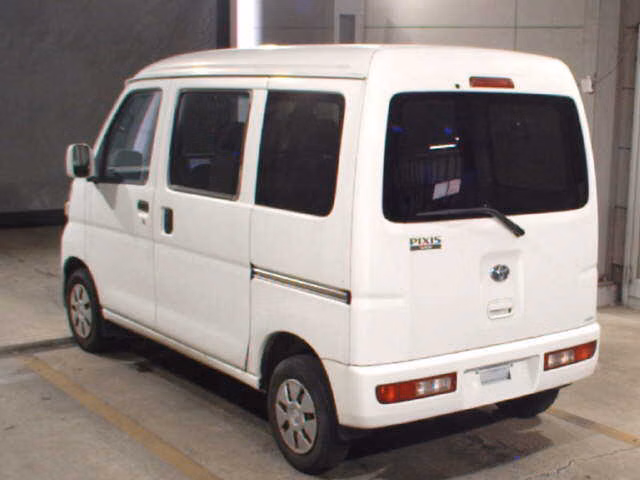 TOYOTA PIXIS VAN