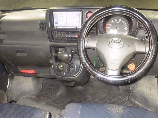 TOYOTA PIXIS VAN