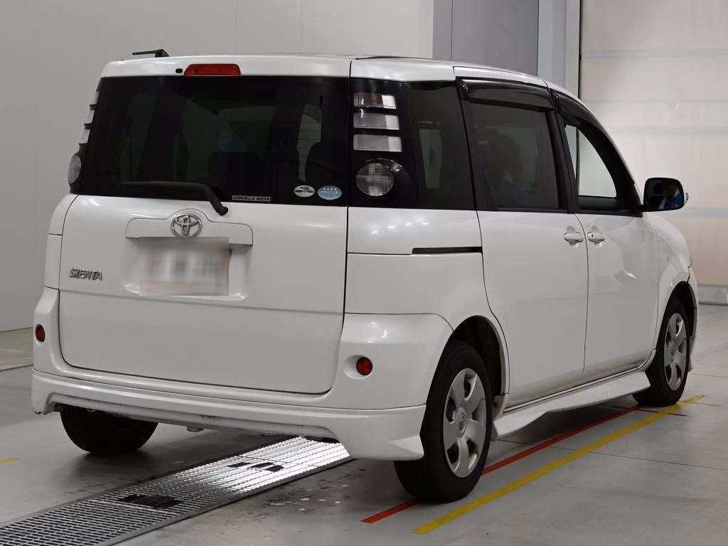 TOYOTA SIENTA