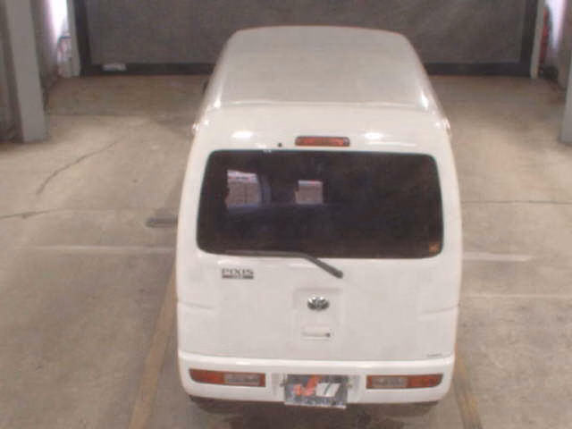 TOYOTA PIXIS VAN