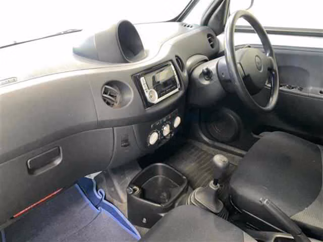 DAIHATSU ESSE