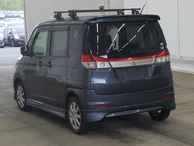 MITSUBISHI DELICA D:2